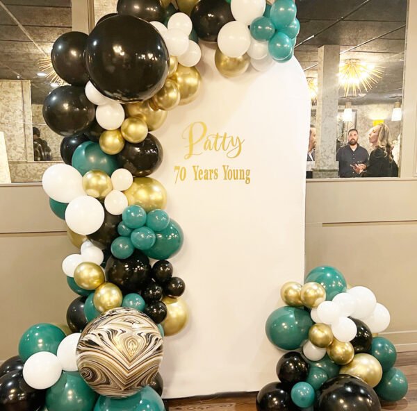 Standard Single wall Panel with Balloon Garland The brat shack