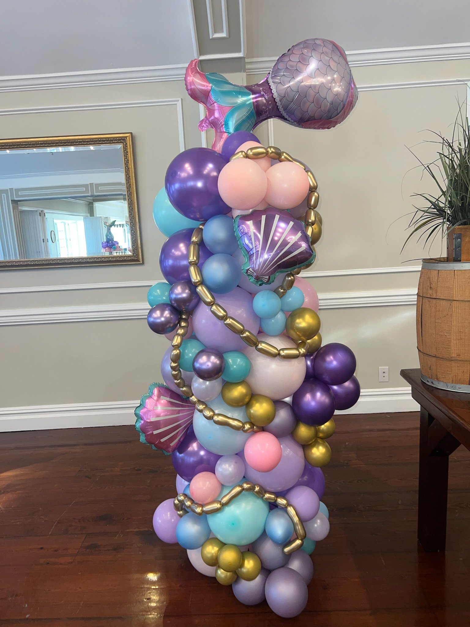 Mermaid balloon column The brat shack